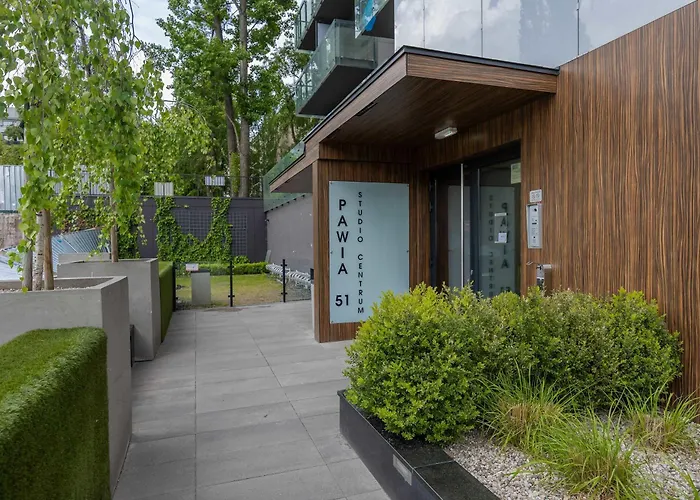 Modern In Wola With Air Conditioning By Renters 公寓